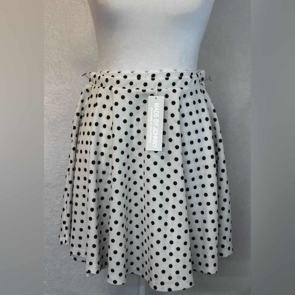 1159 By Johnny Black and White Skater Mini Skirt